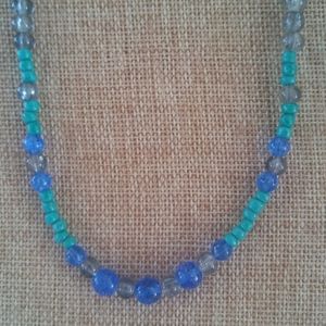 CRACKLE GLASS NECKLACE
